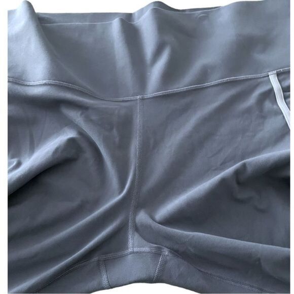 Athleta Salutation Stash Pocket II Capri Leggings Medieval Violet‎ Size 3X - Picture 7 of 11